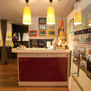River Hostal